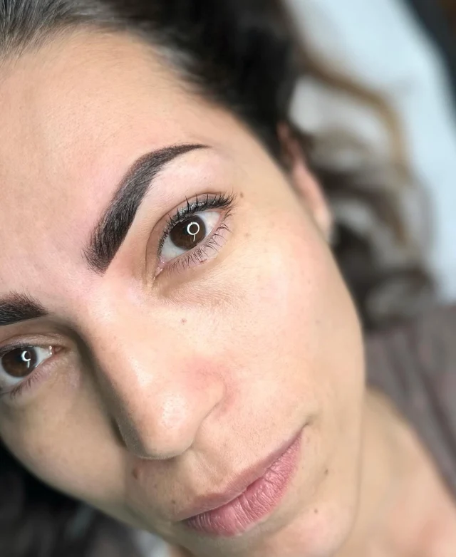 Dermopigmentazione sopracciglia risultato